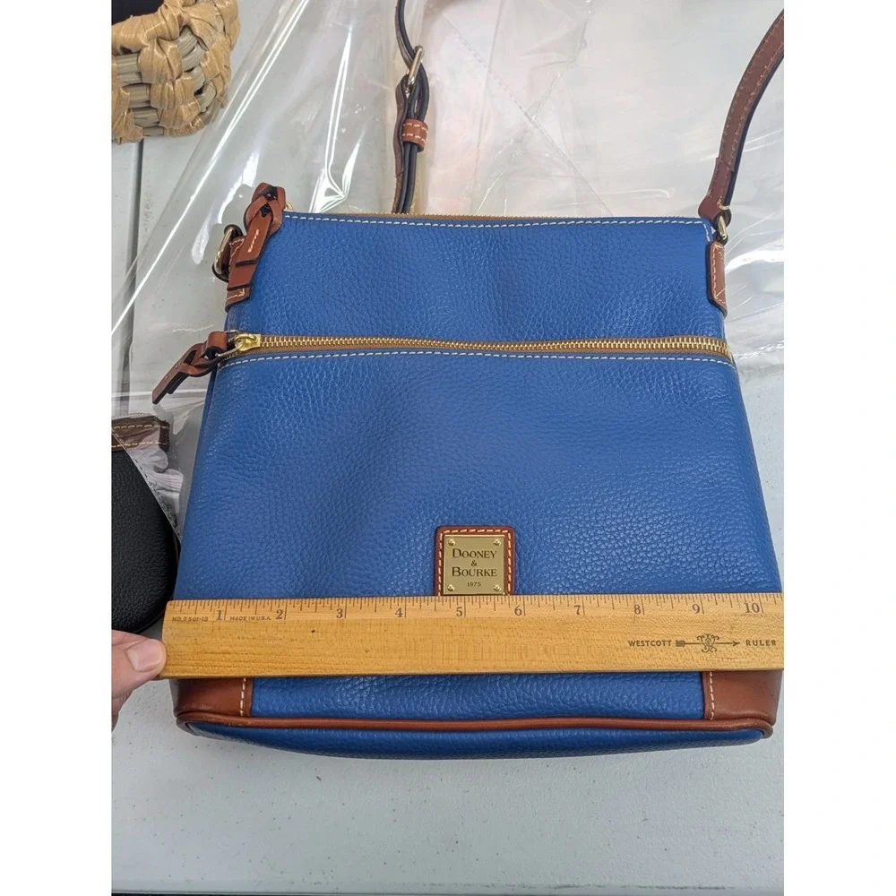 Dooney & Bourke Adjustable Crossbody & Pouch NWOT Blue Pebbled Leather Purse